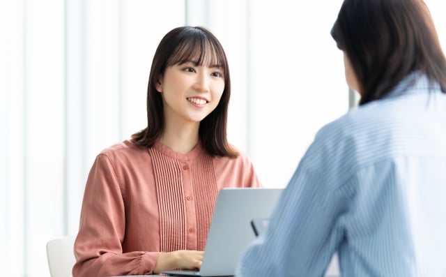 賃貸で光コンセントがあったら、まず管理会社や大家さんに確認する